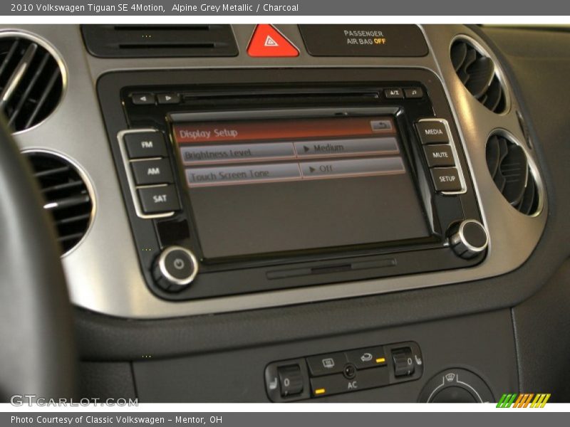 Alpine Grey Metallic / Charcoal 2010 Volkswagen Tiguan SE 4Motion