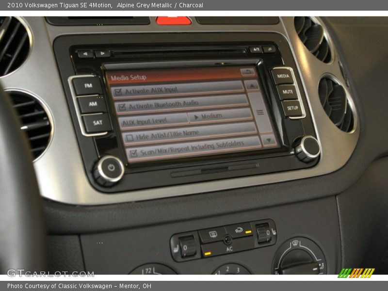 Alpine Grey Metallic / Charcoal 2010 Volkswagen Tiguan SE 4Motion