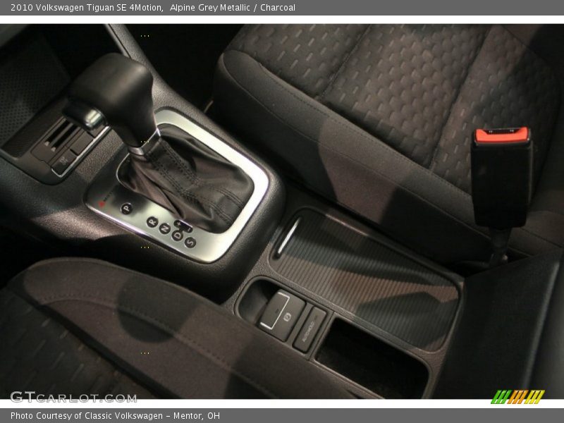 Alpine Grey Metallic / Charcoal 2010 Volkswagen Tiguan SE 4Motion