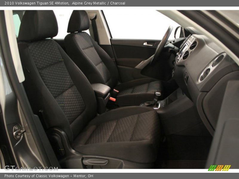Alpine Grey Metallic / Charcoal 2010 Volkswagen Tiguan SE 4Motion