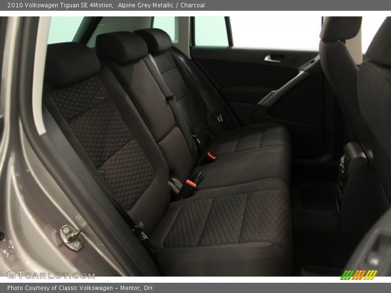 Alpine Grey Metallic / Charcoal 2010 Volkswagen Tiguan SE 4Motion