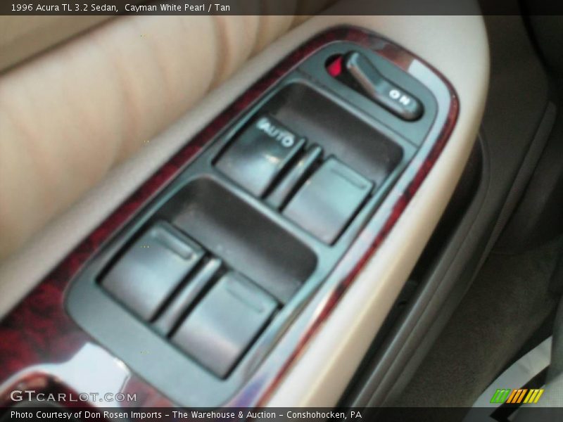 Cayman White Pearl / Tan 1996 Acura TL 3.2 Sedan