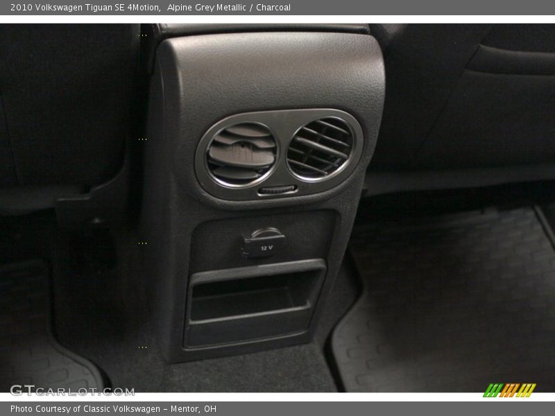 Alpine Grey Metallic / Charcoal 2010 Volkswagen Tiguan SE 4Motion