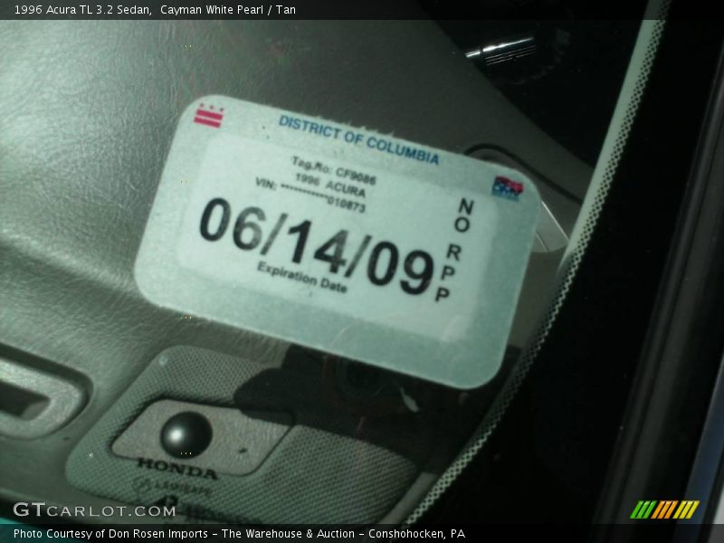 Cayman White Pearl / Tan 1996 Acura TL 3.2 Sedan