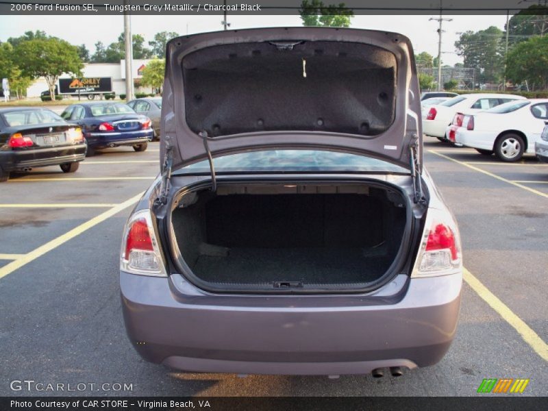  2006 Fusion SEL Trunk
