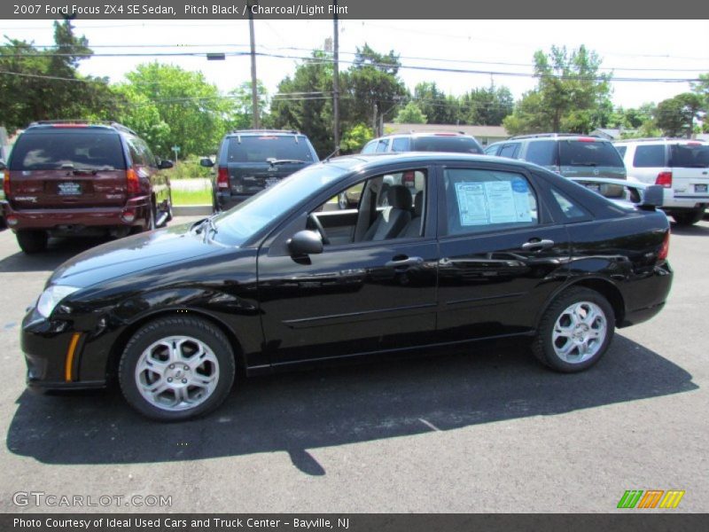Pitch Black / Charcoal/Light Flint 2007 Ford Focus ZX4 SE Sedan