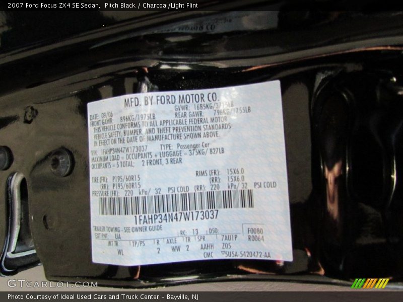 2007 Focus ZX4 SE Sedan Pitch Black Color Code UA