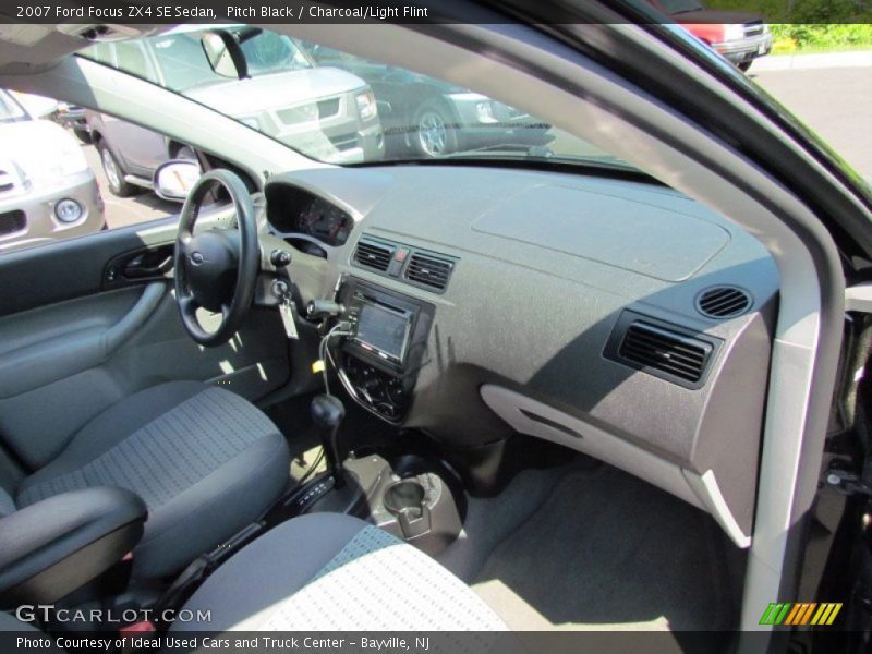 Pitch Black / Charcoal/Light Flint 2007 Ford Focus ZX4 SE Sedan