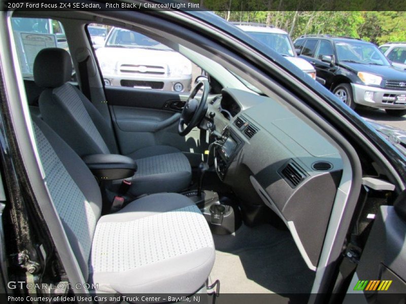 Pitch Black / Charcoal/Light Flint 2007 Ford Focus ZX4 SE Sedan