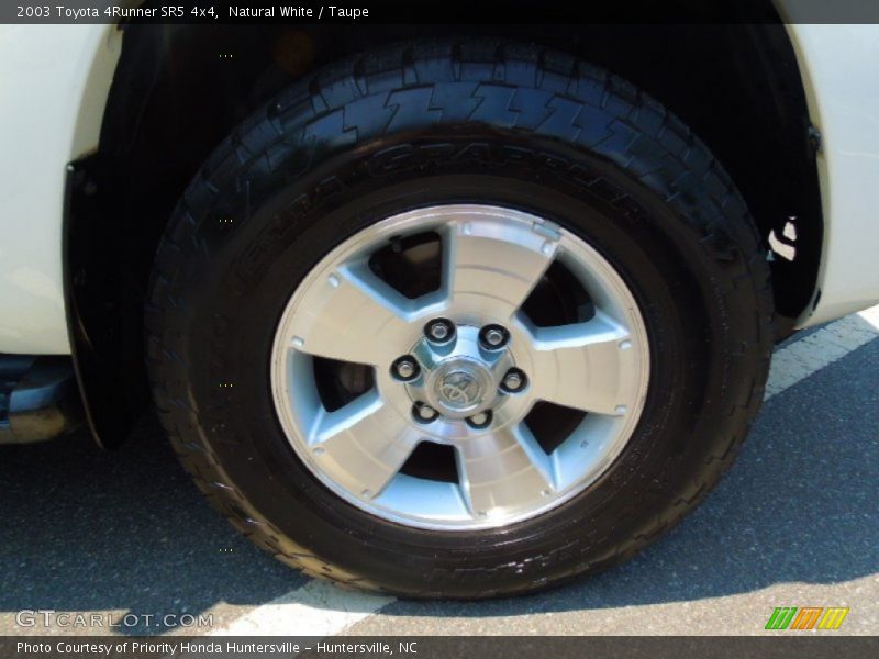 Natural White / Taupe 2003 Toyota 4Runner SR5 4x4