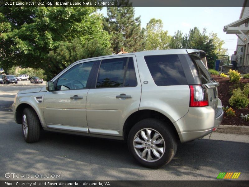 Ipanema Sand Metallic / Almond 2011 Land Rover LR2 HSE