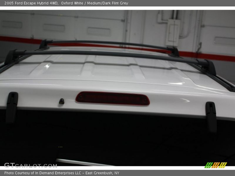 Oxford White / Medium/Dark Flint Grey 2005 Ford Escape Hybrid 4WD