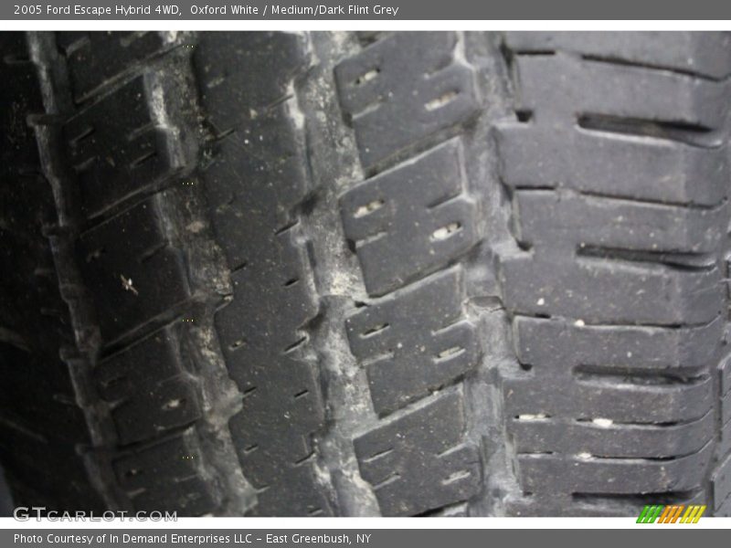 Oxford White / Medium/Dark Flint Grey 2005 Ford Escape Hybrid 4WD