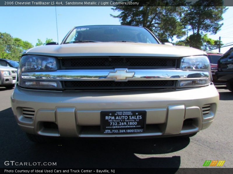 Sandstone Metallic / Light Cashmere/Ebony 2006 Chevrolet TrailBlazer LS 4x4