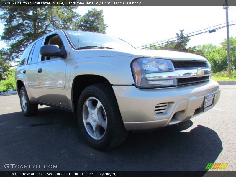 Sandstone Metallic / Light Cashmere/Ebony 2006 Chevrolet TrailBlazer LS 4x4