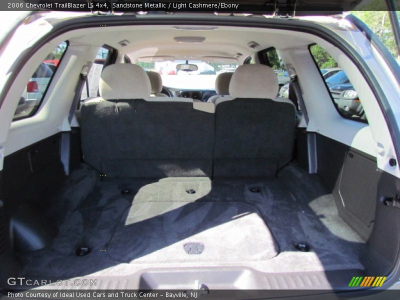 Sandstone Metallic / Light Cashmere/Ebony 2006 Chevrolet TrailBlazer LS 4x4