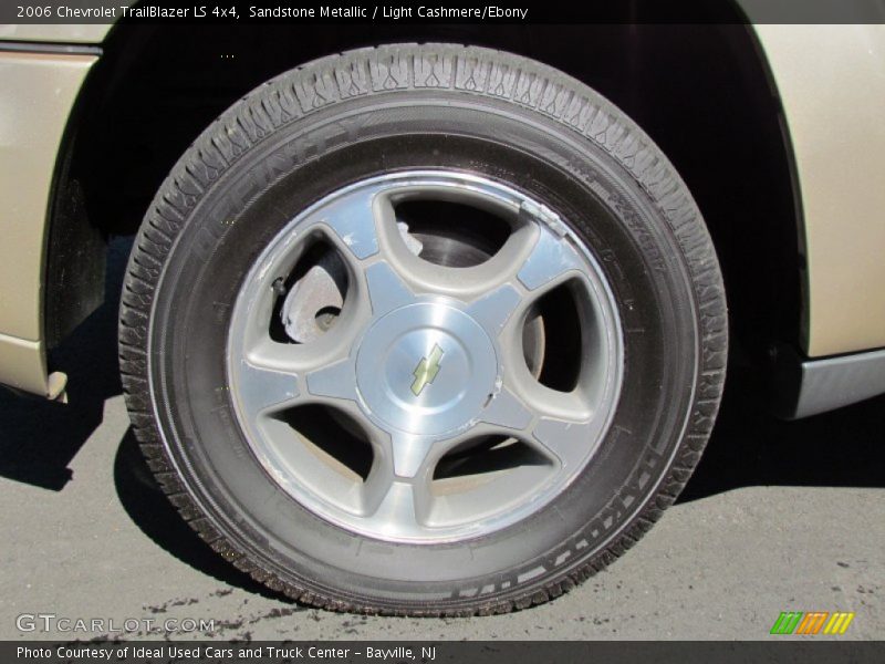 Sandstone Metallic / Light Cashmere/Ebony 2006 Chevrolet TrailBlazer LS 4x4