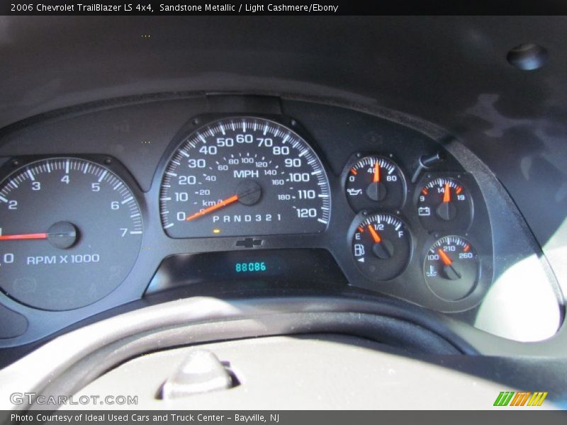 Sandstone Metallic / Light Cashmere/Ebony 2006 Chevrolet TrailBlazer LS 4x4