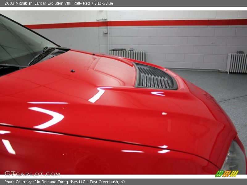 Rally Red / Black/Blue 2003 Mitsubishi Lancer Evolution VIII