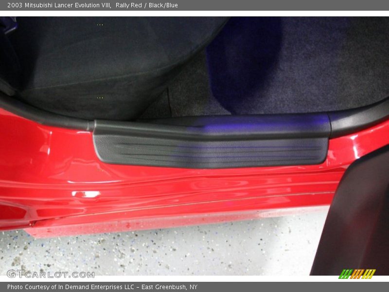 Rally Red / Black/Blue 2003 Mitsubishi Lancer Evolution VIII