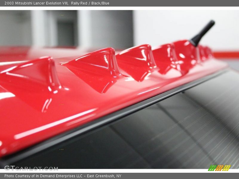 Rally Red / Black/Blue 2003 Mitsubishi Lancer Evolution VIII