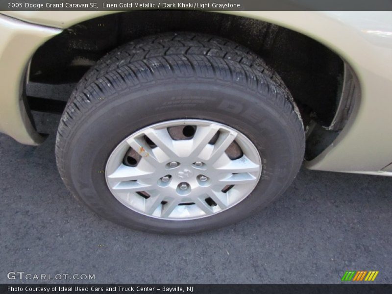 Linen Gold Metallic / Dark Khaki/Light Graystone 2005 Dodge Grand Caravan SE