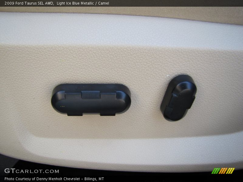 Controls of 2009 Taurus SEL AWD
