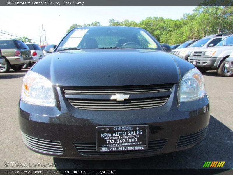 Black / Gray 2005 Chevrolet Cobalt LS Coupe