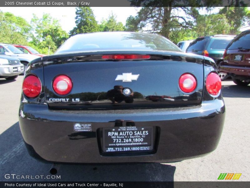Black / Gray 2005 Chevrolet Cobalt LS Coupe