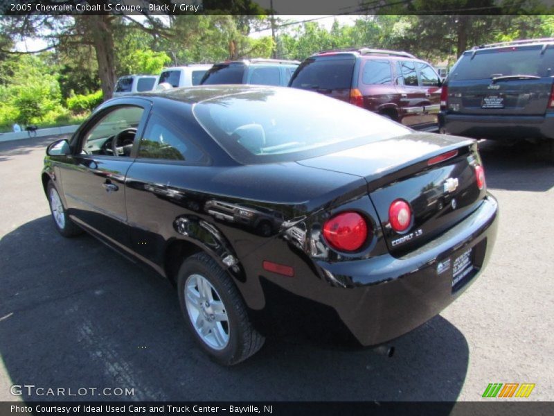 Black / Gray 2005 Chevrolet Cobalt LS Coupe