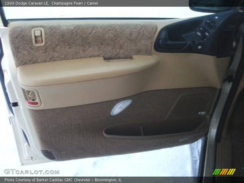 Champagne Pearl / Camel 1999 Dodge Caravan LE