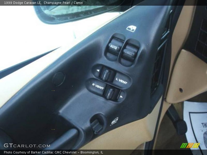 Champagne Pearl / Camel 1999 Dodge Caravan LE