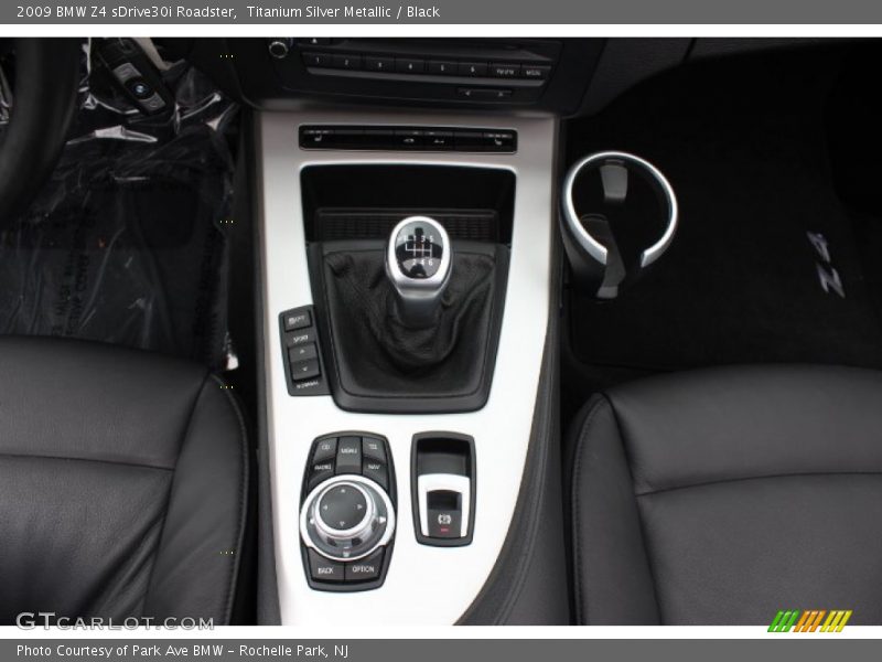 Titanium Silver Metallic / Black 2009 BMW Z4 sDrive30i Roadster