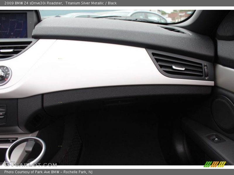 Titanium Silver Metallic / Black 2009 BMW Z4 sDrive30i Roadster