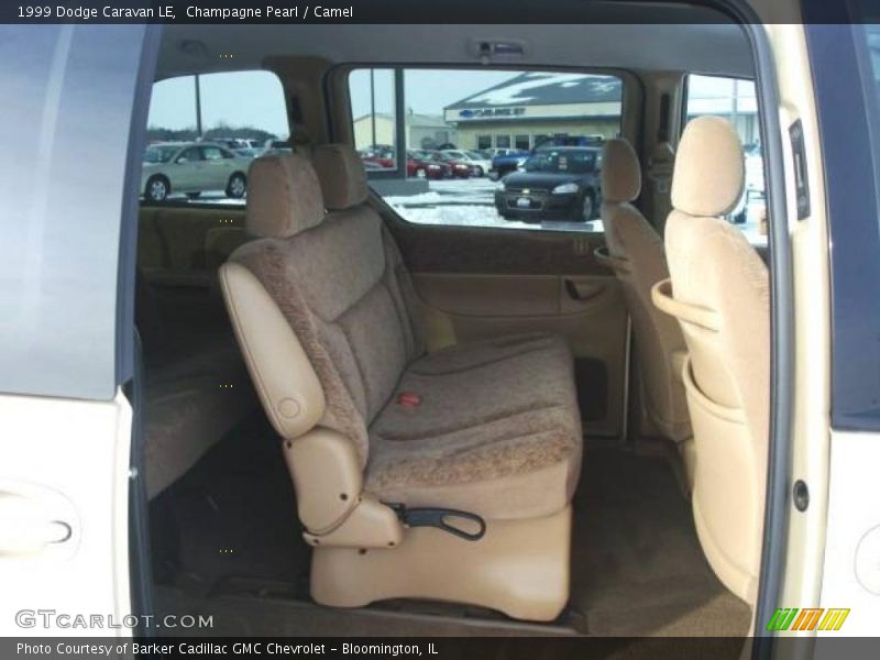 Champagne Pearl / Camel 1999 Dodge Caravan LE