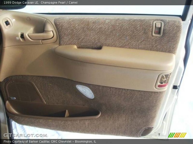 Champagne Pearl / Camel 1999 Dodge Caravan LE