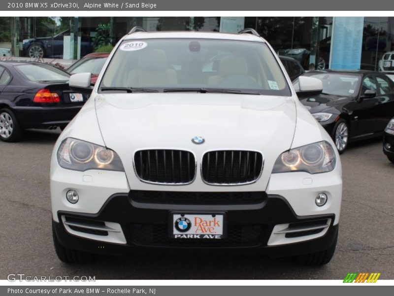 Alpine White / Sand Beige 2010 BMW X5 xDrive30i