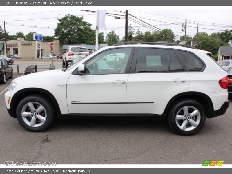 Alpine White / Sand Beige 2010 BMW X5 xDrive30i