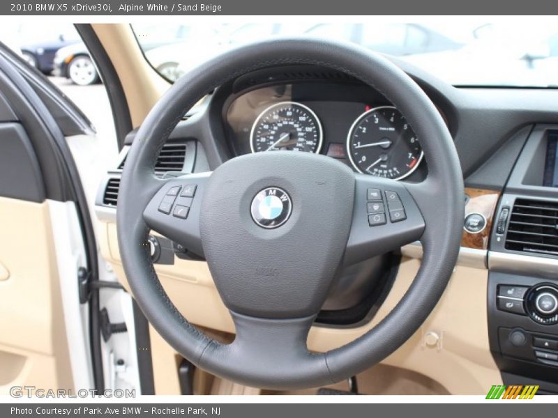 Alpine White / Sand Beige 2010 BMW X5 xDrive30i