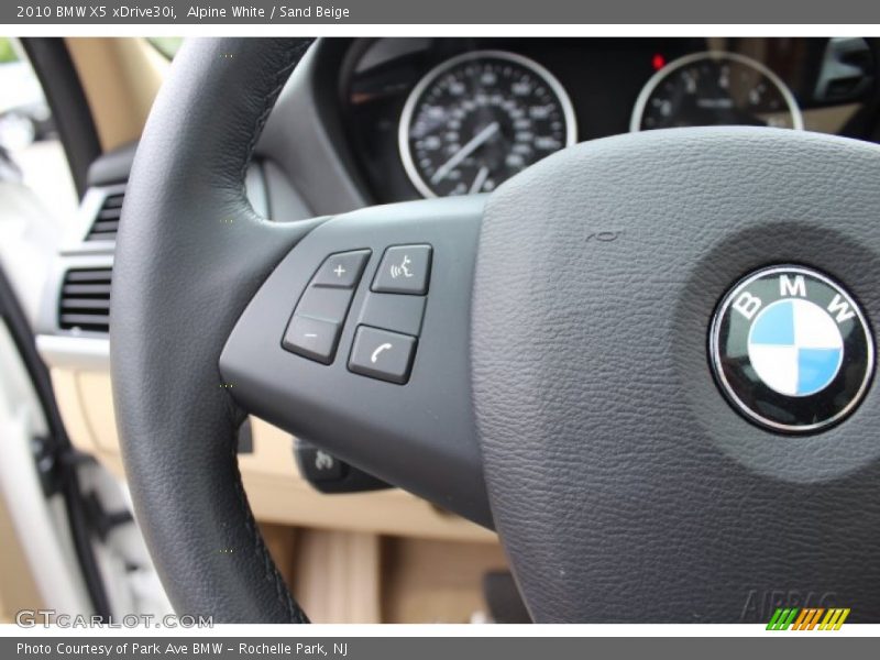 Alpine White / Sand Beige 2010 BMW X5 xDrive30i