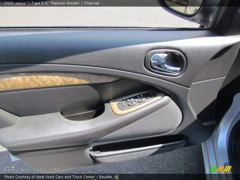 Door Panel of 2003 S-Type 3.0