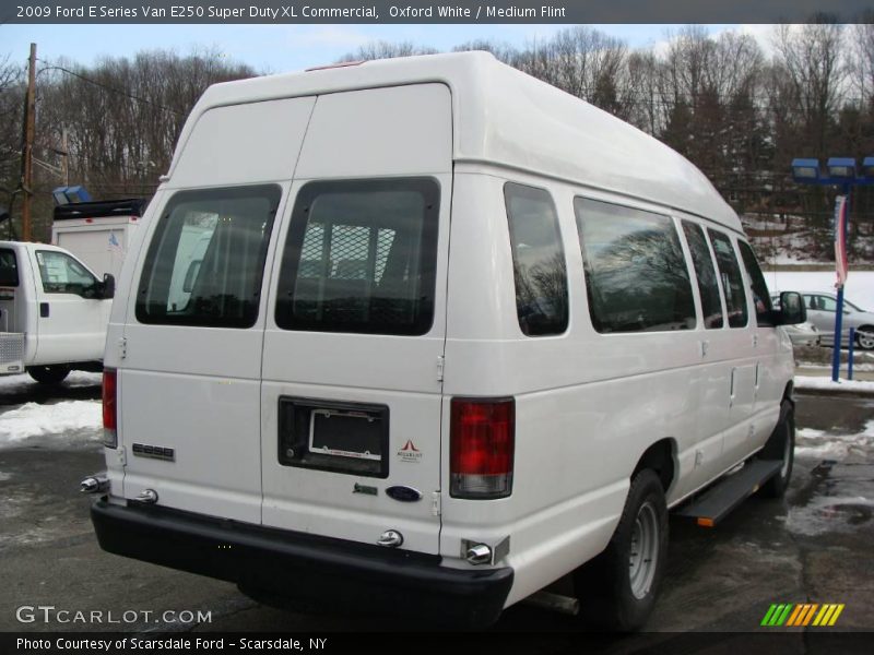 Oxford White / Medium Flint 2009 Ford E Series Van E250 Super Duty XL Commercial