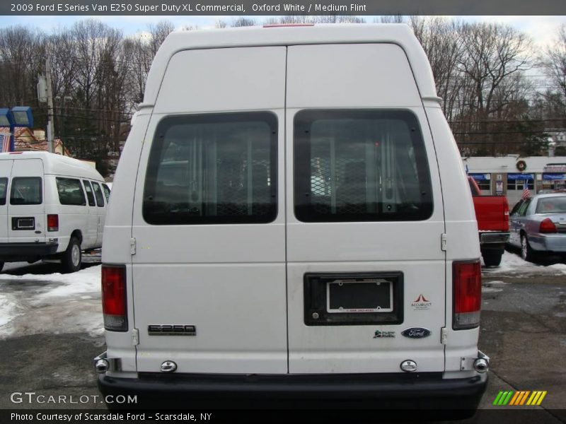 Oxford White / Medium Flint 2009 Ford E Series Van E250 Super Duty XL Commercial