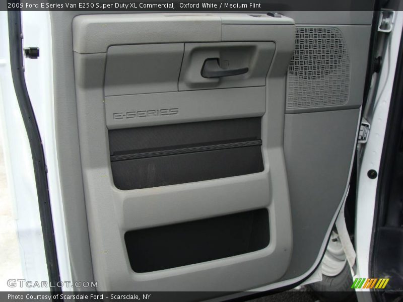 Oxford White / Medium Flint 2009 Ford E Series Van E250 Super Duty XL Commercial