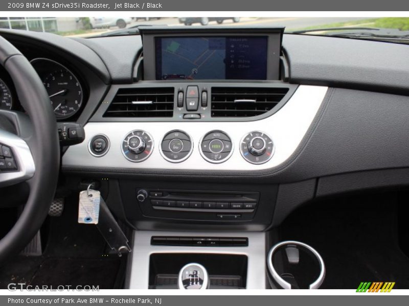 Controls of 2009 Z4 sDrive35i Roadster