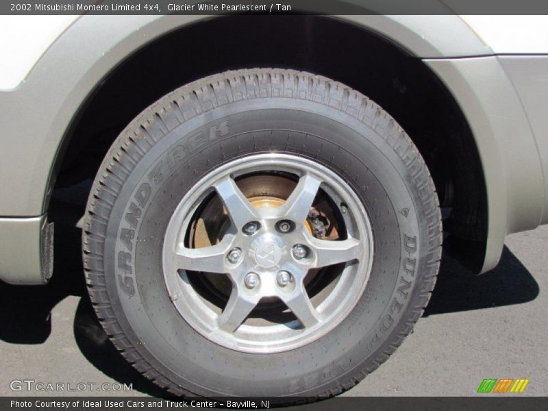 Glacier White Pearlescent / Tan 2002 Mitsubishi Montero Limited 4x4