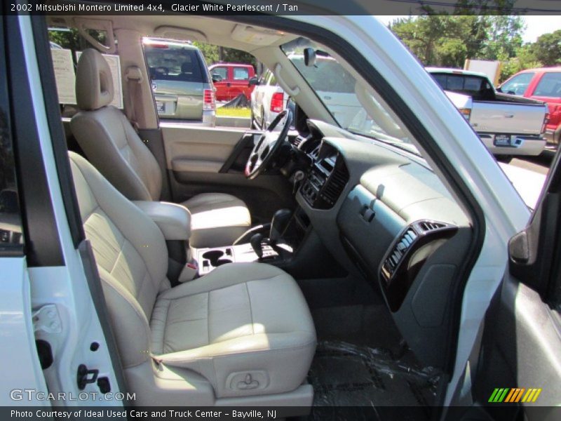 Glacier White Pearlescent / Tan 2002 Mitsubishi Montero Limited 4x4
