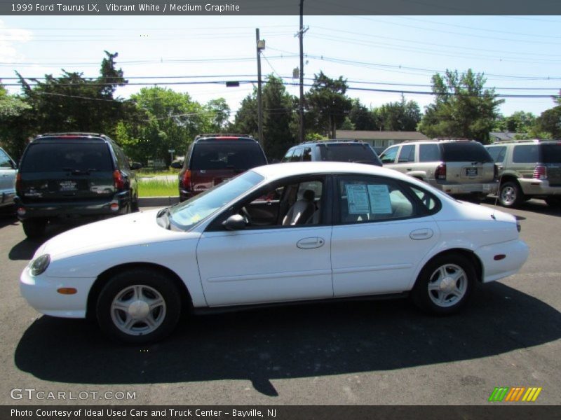 Vibrant White / Medium Graphite 1999 Ford Taurus LX