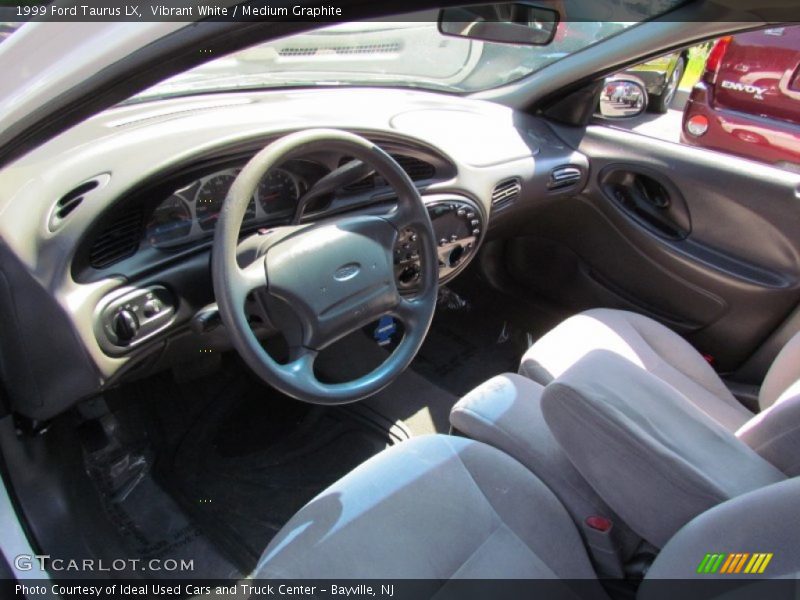Vibrant White / Medium Graphite 1999 Ford Taurus LX
