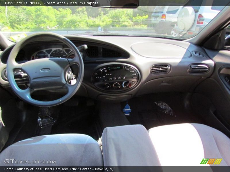 Vibrant White / Medium Graphite 1999 Ford Taurus LX
